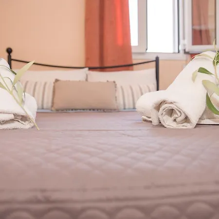 Ktima Develekou Pigadhia (Argolis)