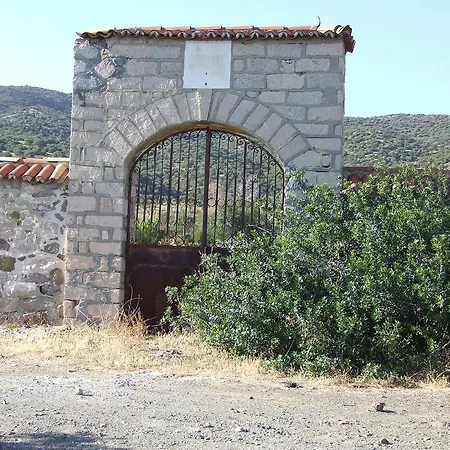 Apartament Ktima Develekou *