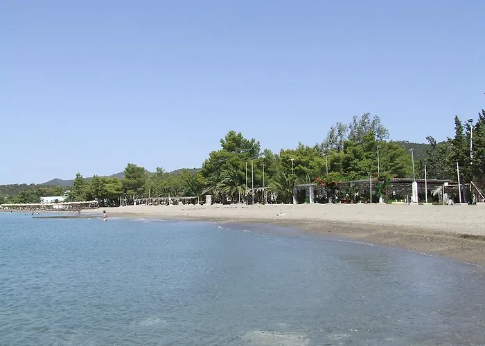 Ktima Develekou Pigadhia (Argolis)